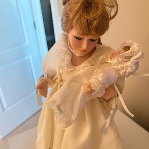 Avon Collectivble Doll Mother with Baby